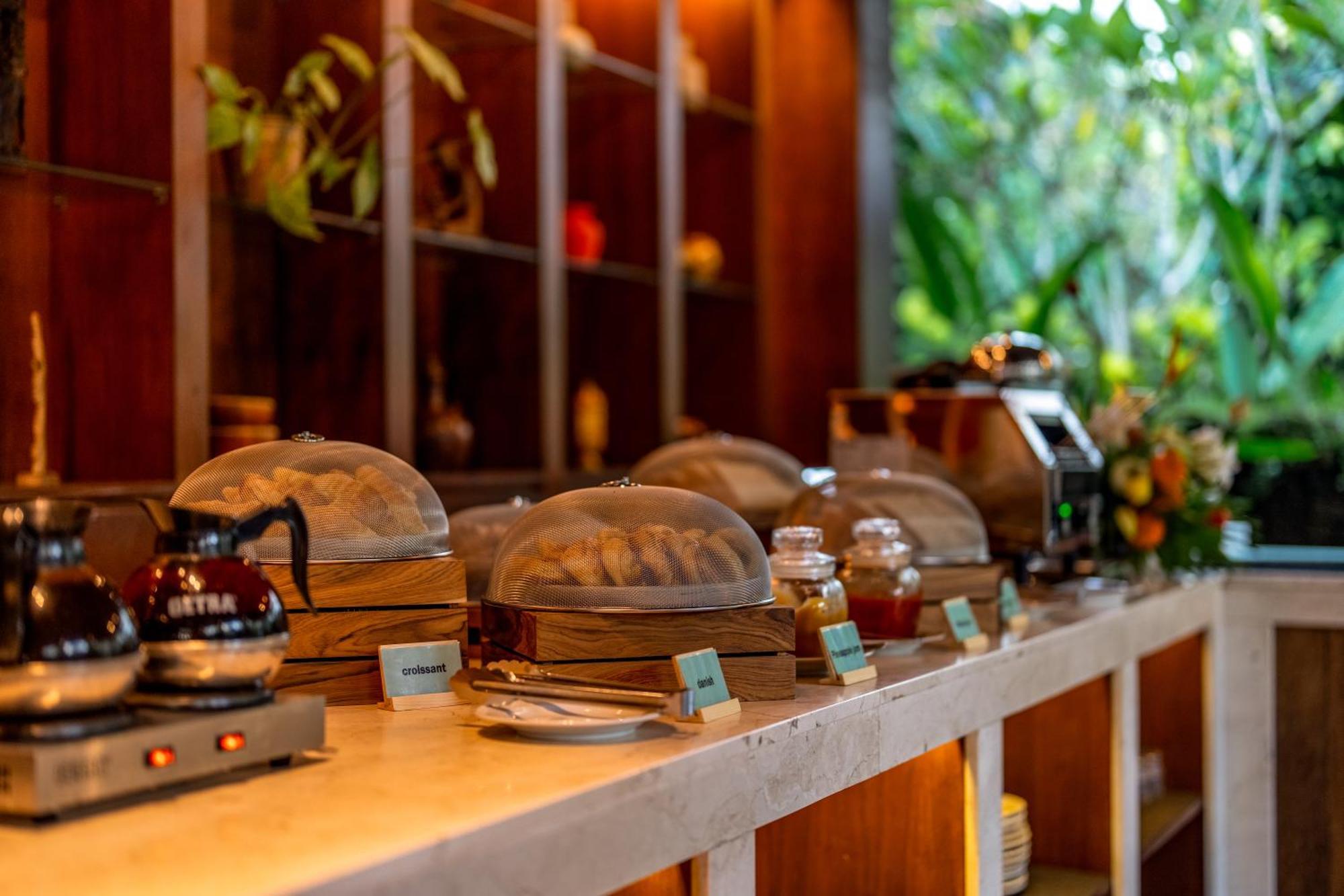 Radha Phala & 4* Ubud